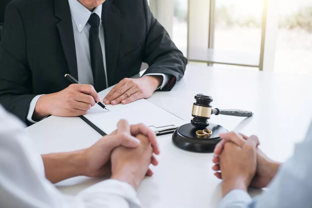 Points to consider When Getting a Divorce Lawyer