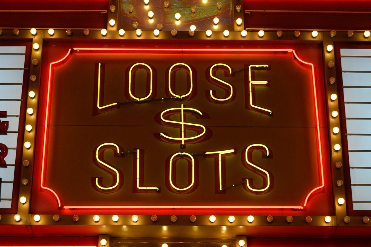 Pay Attention To The Benefits Of Playing Slot Games On An Online Platform!